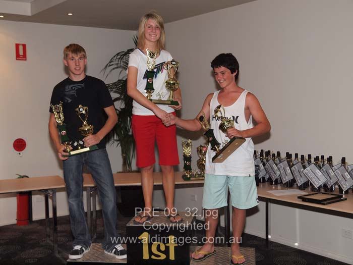 678x502 pixels (51K)